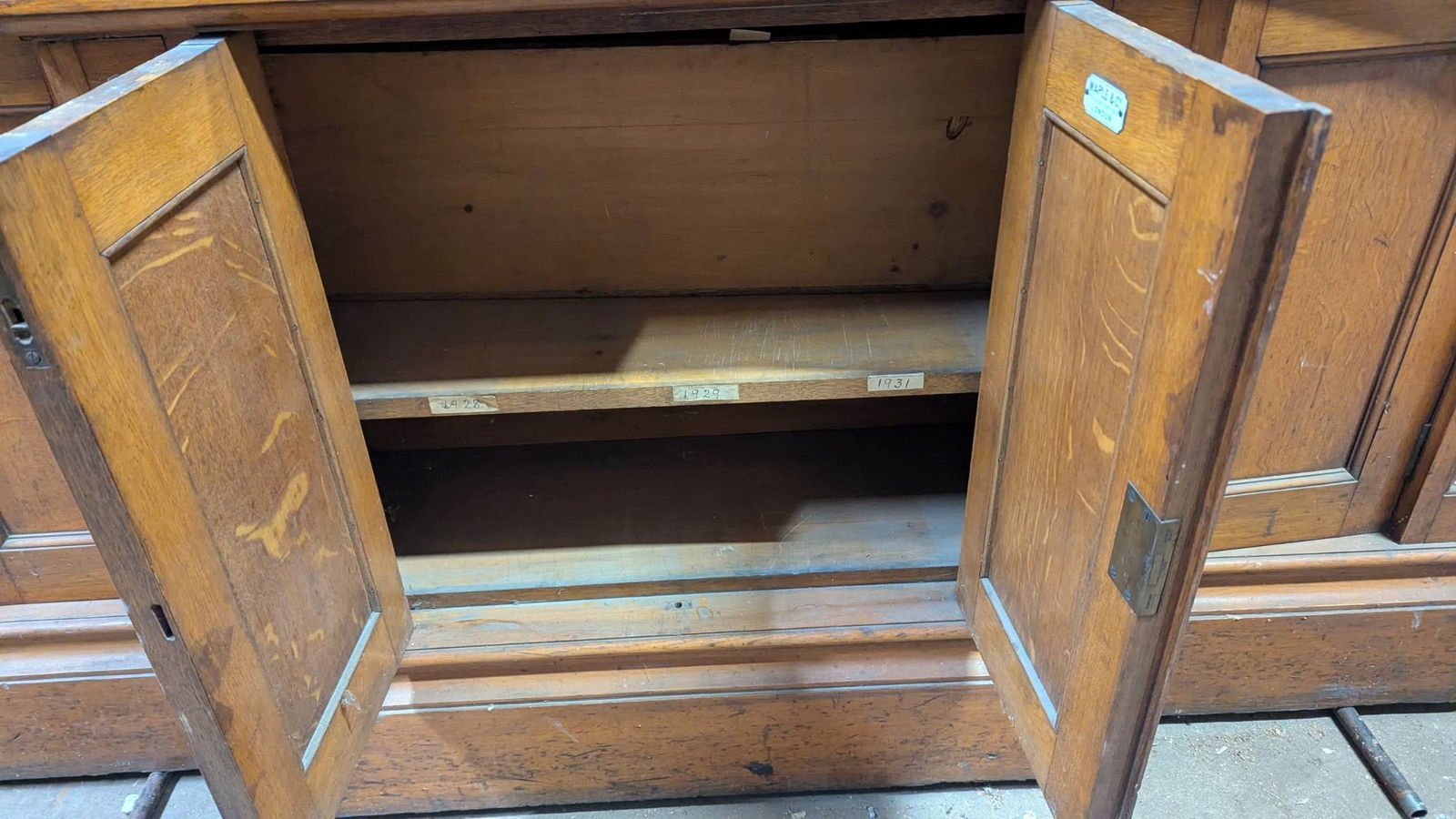 Victorian Oak Library Bookcase Cabinet Circa 1890 English - 15