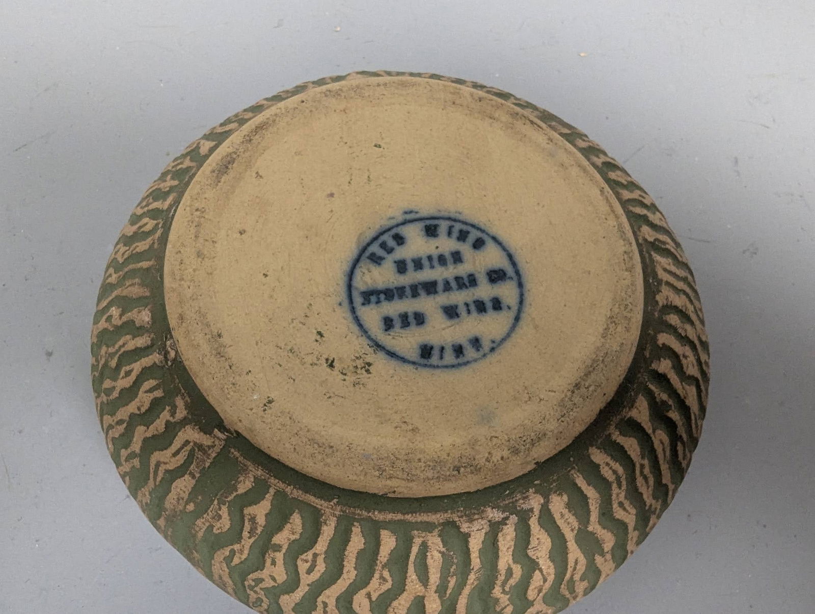 8 Vintage Art Pottery Pieces Including Red Wing and Roseville - 16