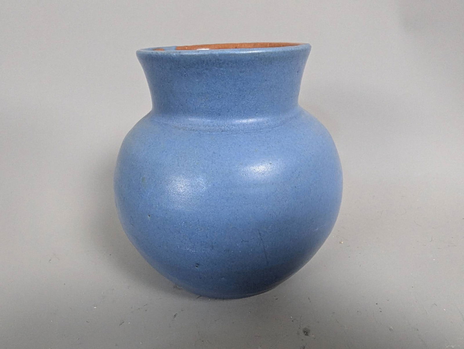 8 Vintage Art Pottery Pieces Including Red Wing and Roseville - 9