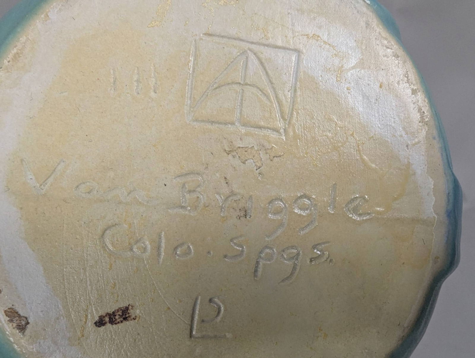 Van Briggle Iris Art Pottery Vase in Ming Blue with Matte Glaze - 7