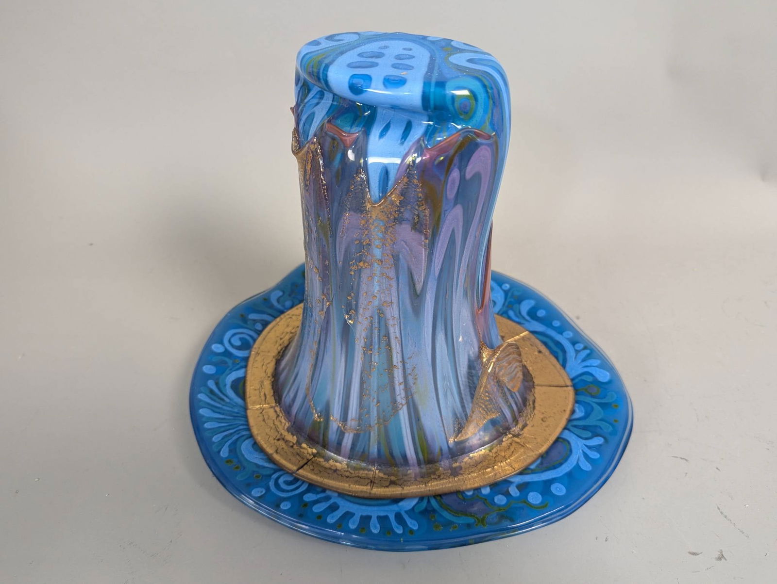 Higgins Studio Hand-Blown Art Glass Vase with Blue and White Decoration - 6