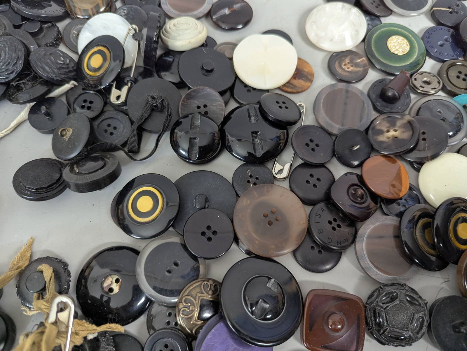 Large Assortment of Vintage Buttons in Mixed Styles and Designs - 7