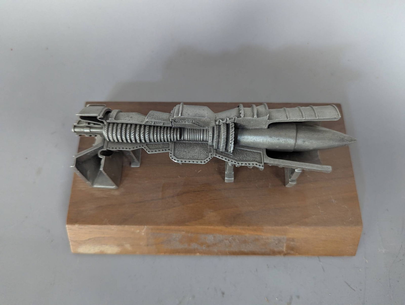 Die-Cast Model of a Jet Engine Cutaway on Wooden Base - 2