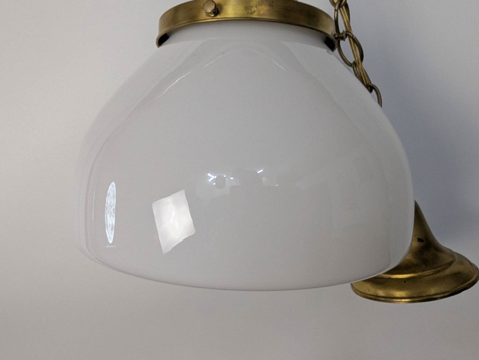 Opaline Glass Pendant Light with Brass Fitter and Chain in Vintage Style Art Deco - 3