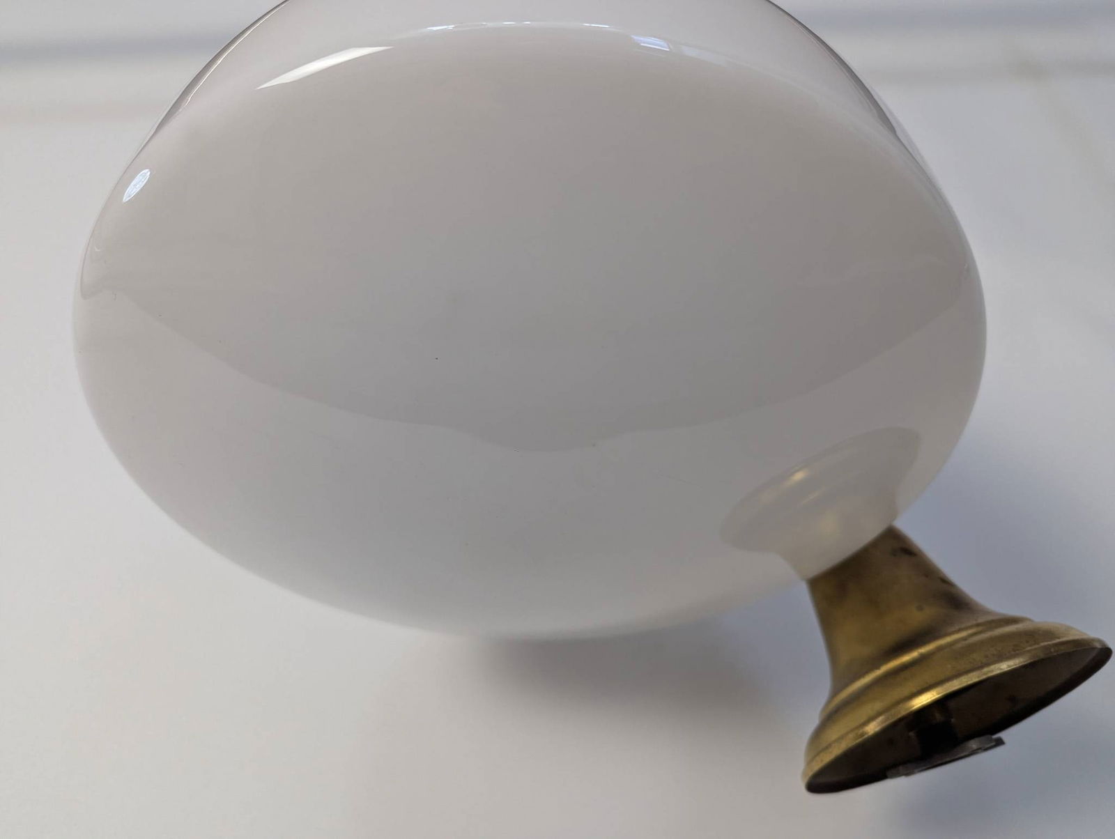 Opaline Glass Pendant Light with Brass Fitter and Chain in Vintage Style Art Deco - 4