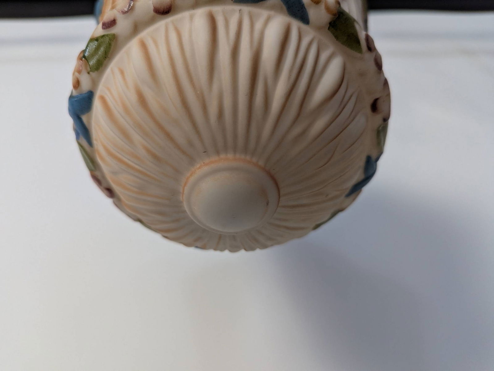 Art Nouveau Milk Glass Pendant Light with Hand-Painted Floral Design - 7