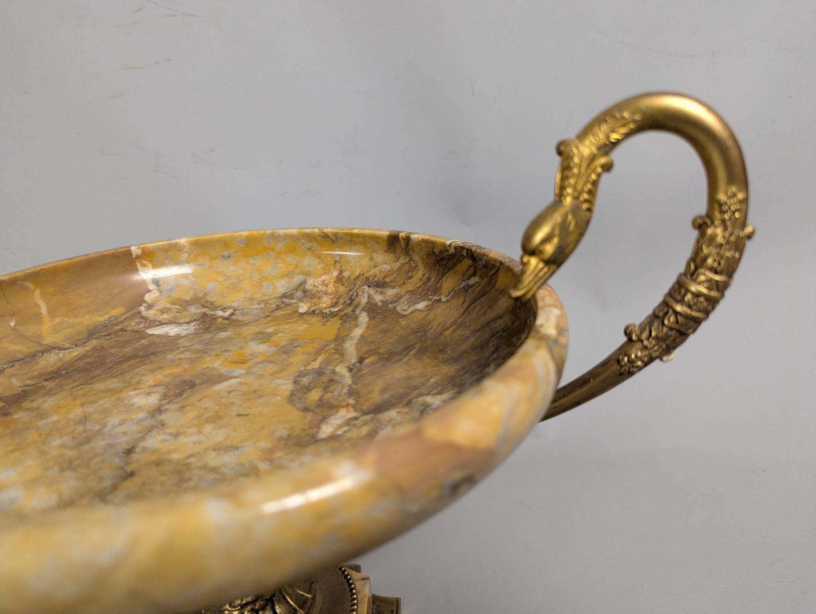 French Gilt Bronze and Marble Tazza with Swan-Form Handles - 3