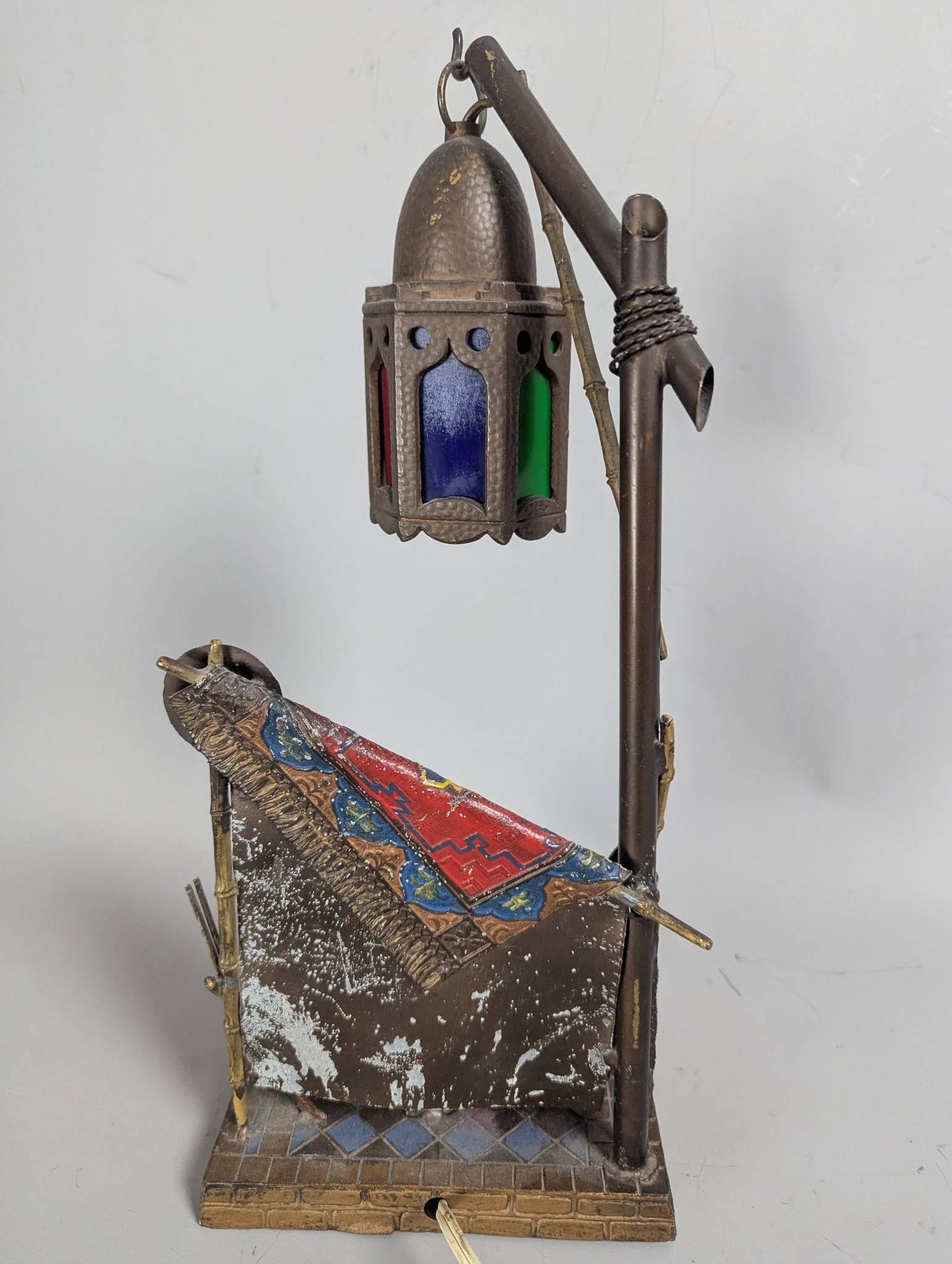 Antique Austrian Cold-Painted Bronze Figural Lamp Attributed to Franz Bergmann - 5