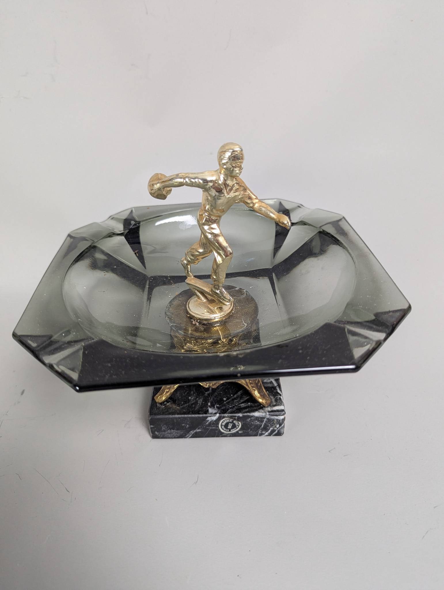 Vintage 1967 Bowling Trophy Ashtray with Gold-Toned Bowler Figurine (1 of 5)