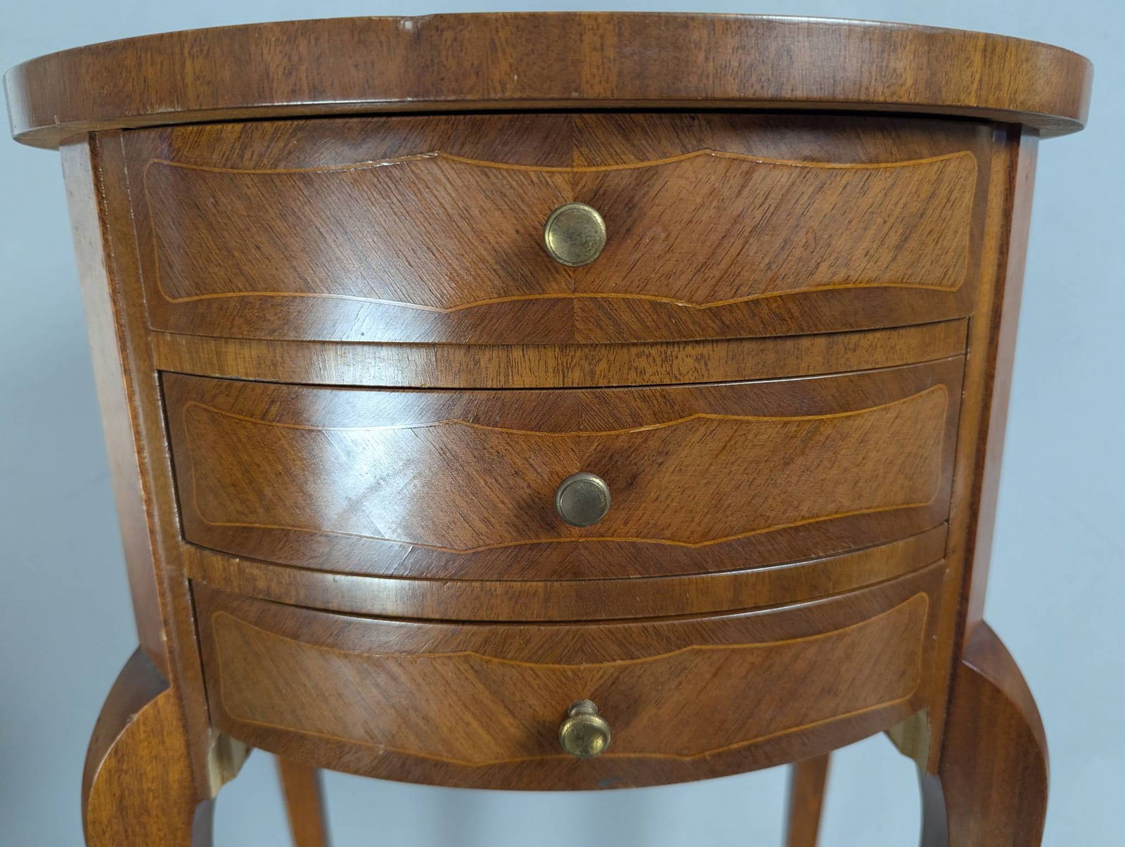 French Louis XV-Style Tulipwood Veneer Bedside Table by Jibe - 2