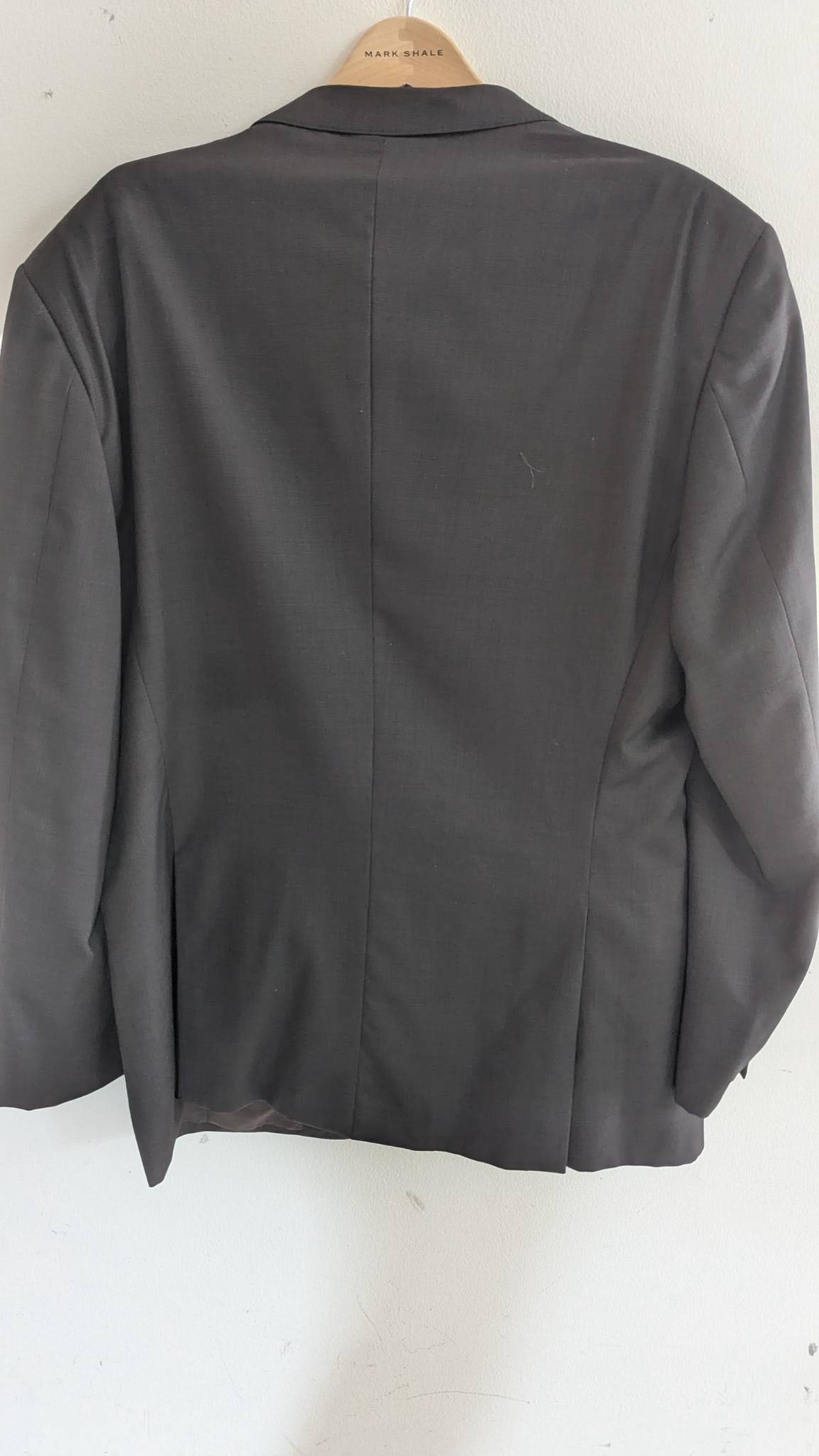 Armani Collezioni Two-Piece Suit in Black Wool Blend - 10