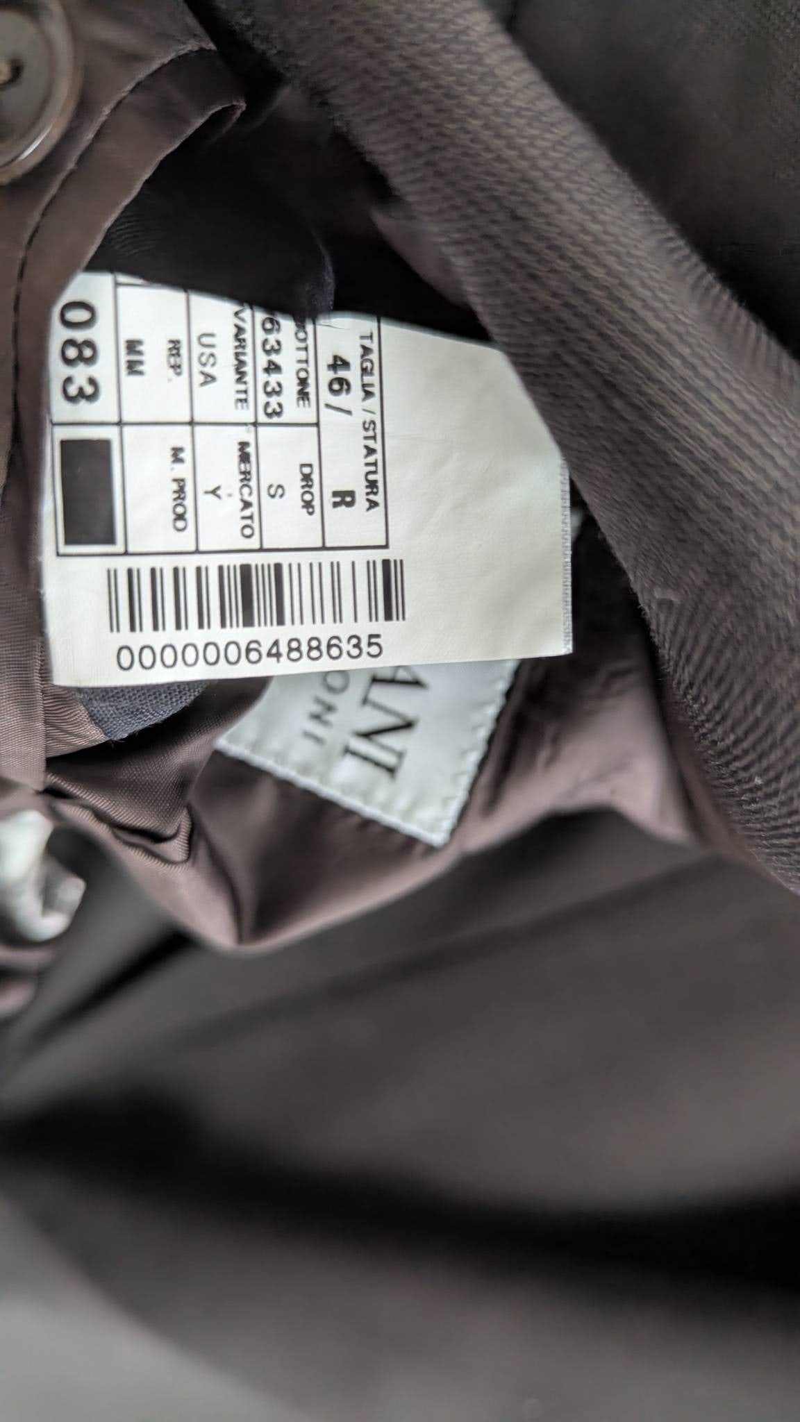 Armani Collezioni Two-Piece Suit in Black Wool Blend - 8