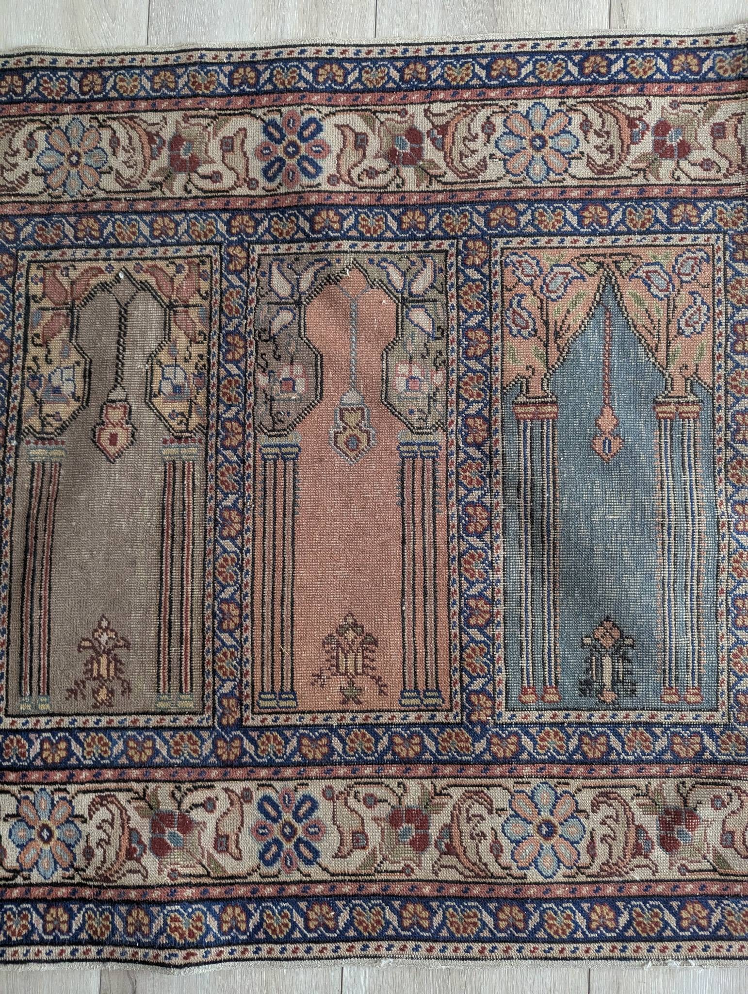 Turkish Kayseri Saf Runner Rug with Prayer Niche Design - 3