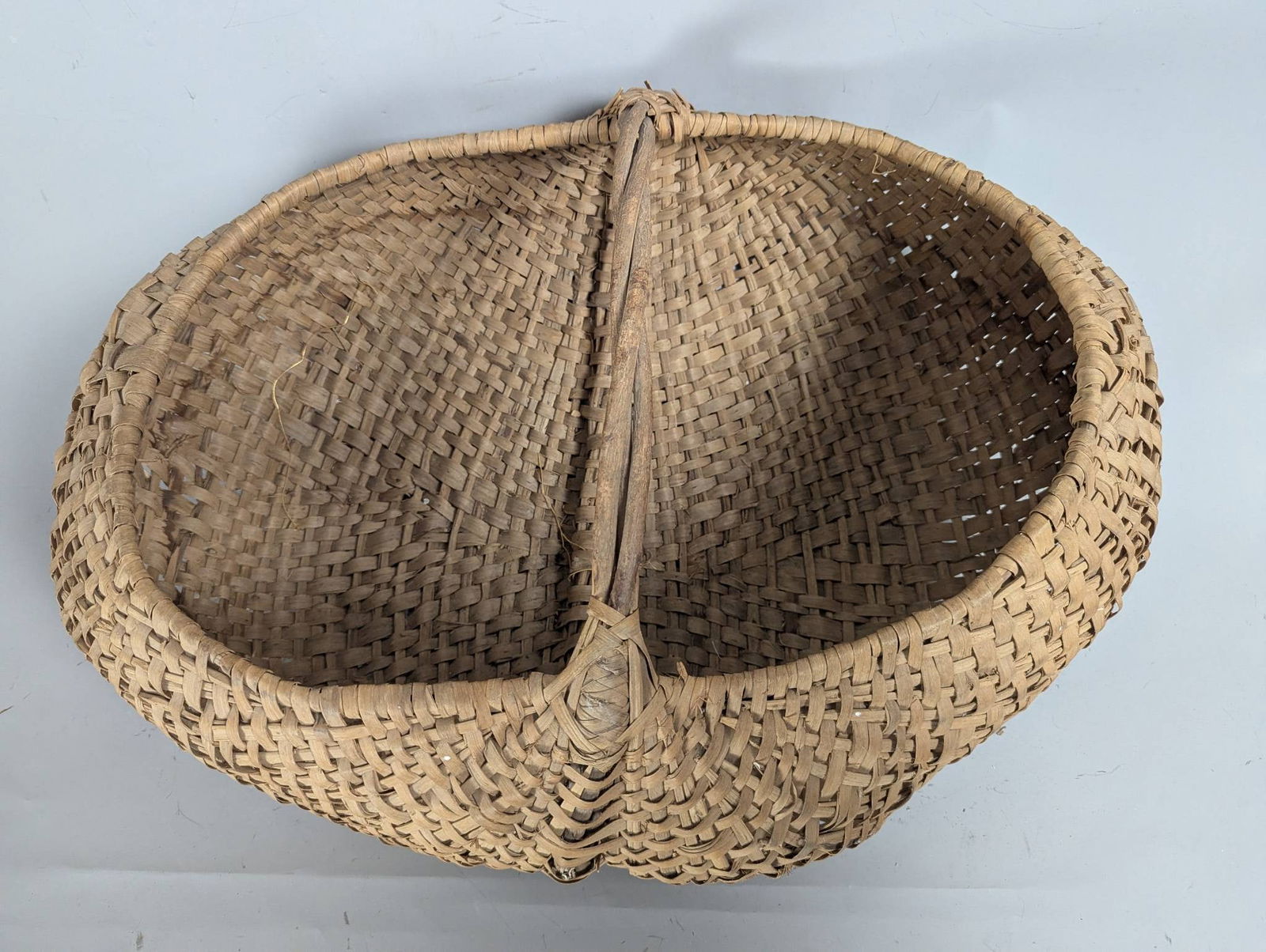Antique Hand-Woven Buttocks or Gathering Basket with Arched Handle - 2