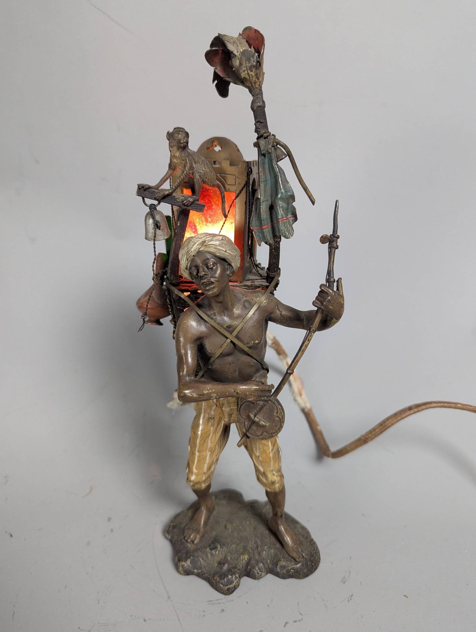 Cold-Painted Bronze Sculpture by Franz Xavier Bergmann Depicting Orientalist Figure - 2