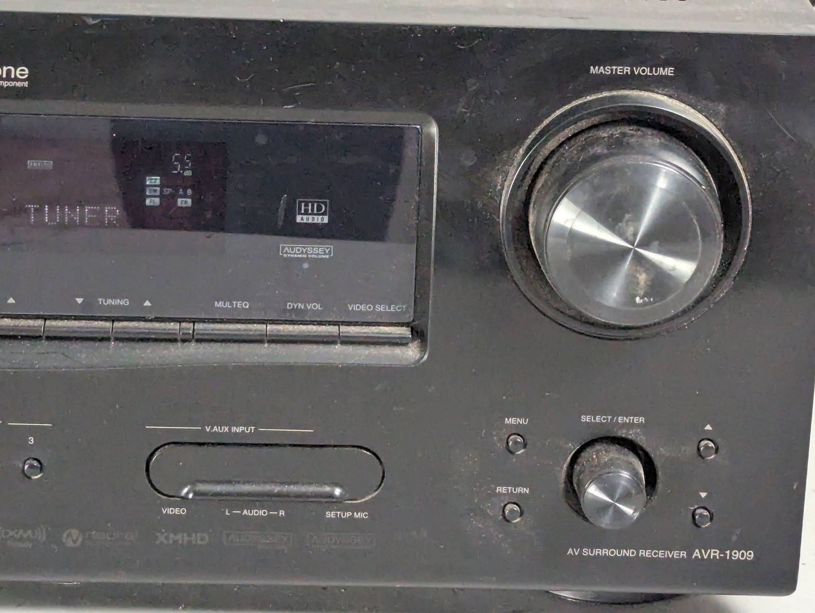 Denon AVR-1909 AV Surround Receiver with Multi Zone Capability - 4