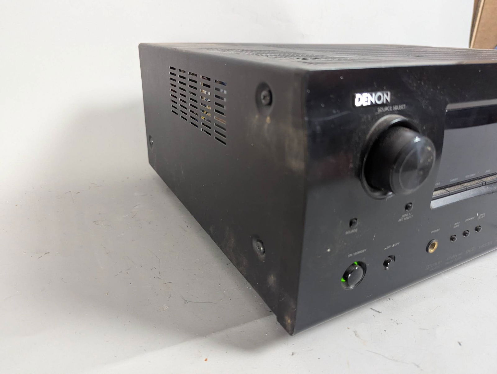 Denon AVR-1909 AV Surround Receiver with Multi Zone Capability - 7