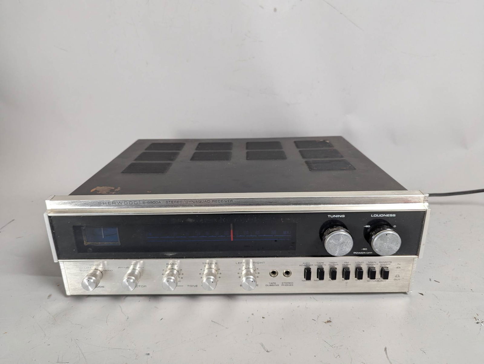 Sherwood S-8900A Stereo Dynaquad Receiver for Parts or Repair (1 of 10)
