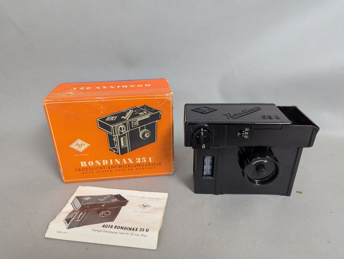 Vintage Agfa Rondinax 35 U Developing Tank with Box & Manual Collectible Photo Gear: **Important** Please read below description on how to avoid high shipping costs. This complete set includes the Agfa Rondinax 35 U developing tank, original box, and instruction manual. The box