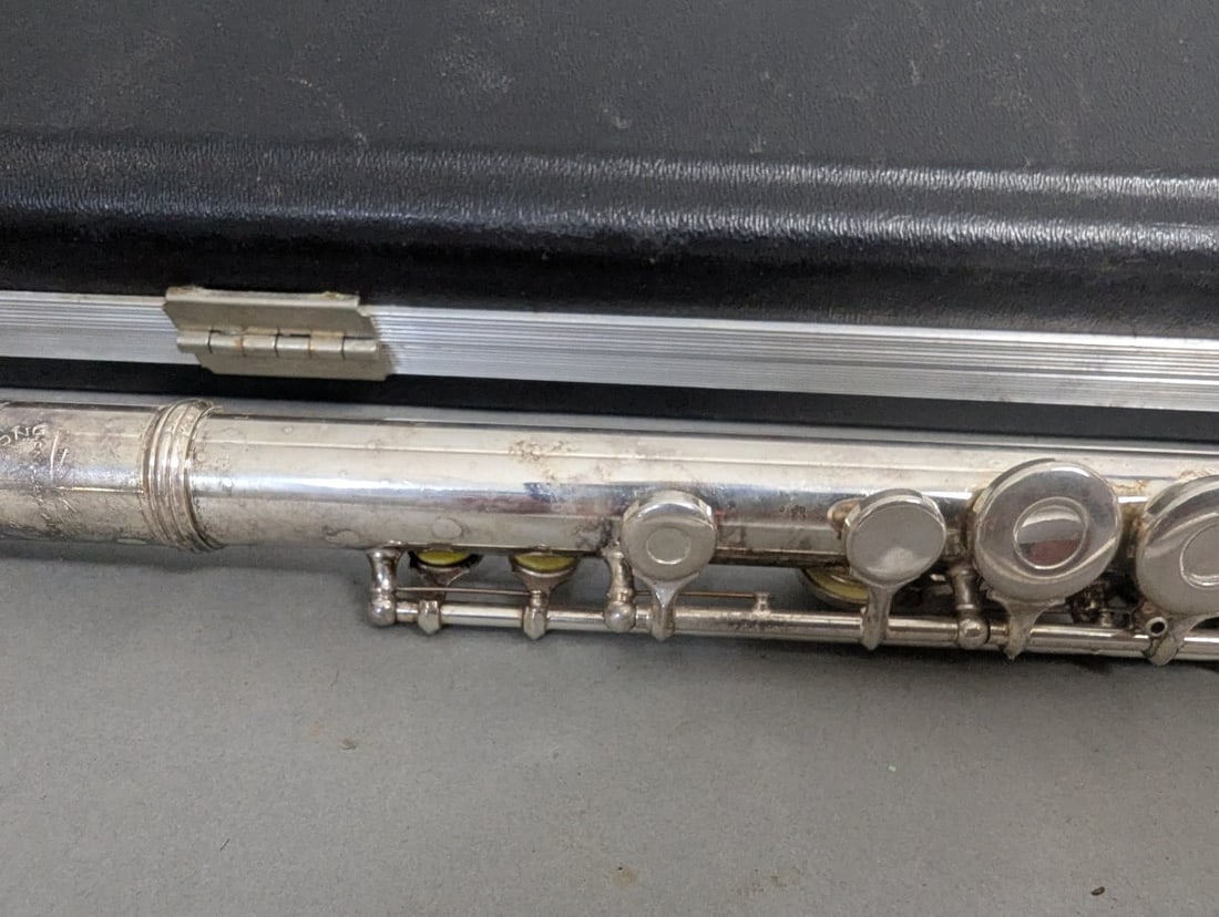 W.T. Armstrong Student Flute with DeFord Case Silver Plated Musical Instrument Set - 4