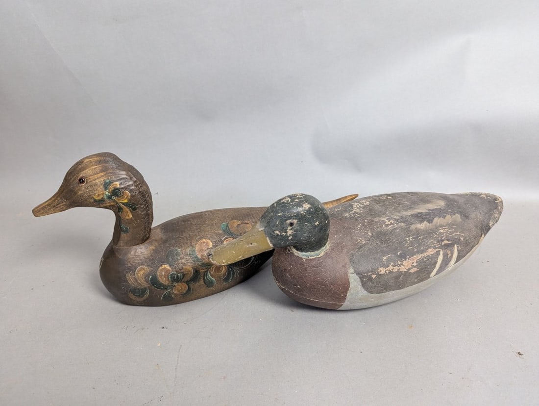 Charming Vintage Duck Decoy Set with Distinctive Styles - 2