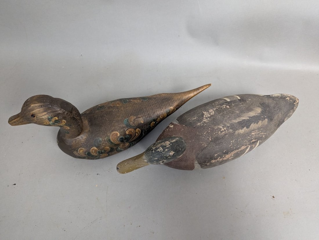 Charming Vintage Duck Decoy Set with Distinctive Styles - 3