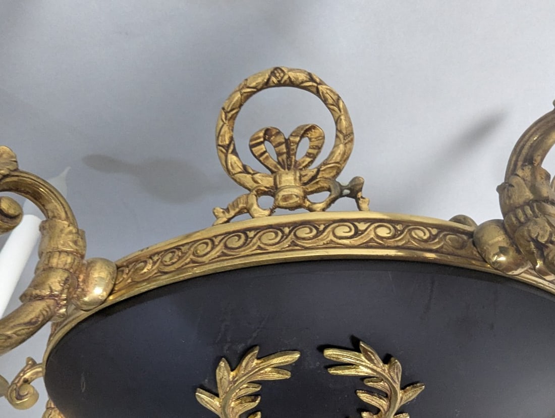 Elegant Vintage Brass and Black Chandelier Classic Decorative Lighting - 7