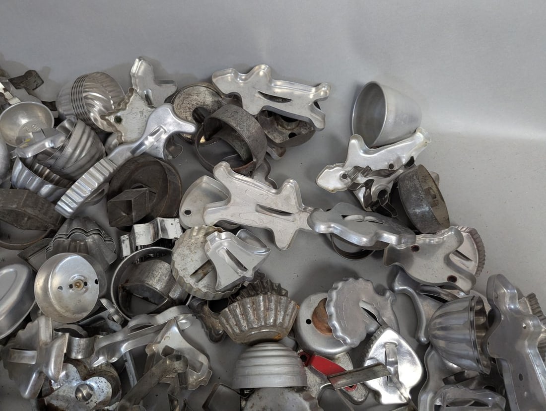 Huge Lot Vintage Aluminum Metal Cookie Cutters Unique Kitchen Items - 13