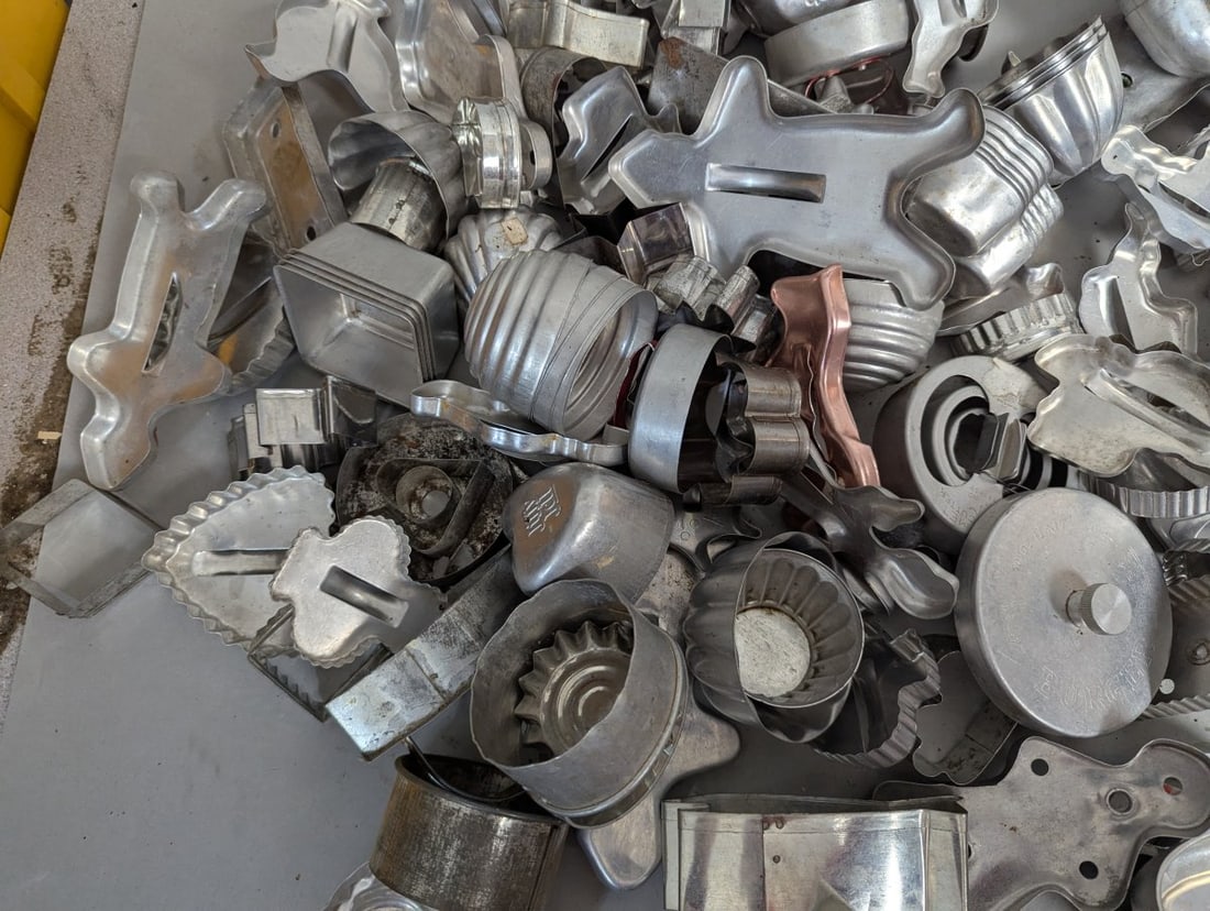 Huge Lot Vintage Aluminum Metal Cookie Cutters Unique Kitchen Items - 3