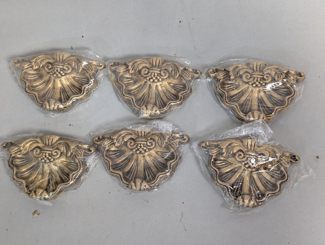 Set of 6 Vintage Rococo Decorative Corner Protectors for Elegant Home Decor: **Important** Please read below description on how to avoid high shipping costs. Discover this exquisite set of 6 vintage Rococo style decorative corner protectors, each measuring 6 x 5 x 1 1/4