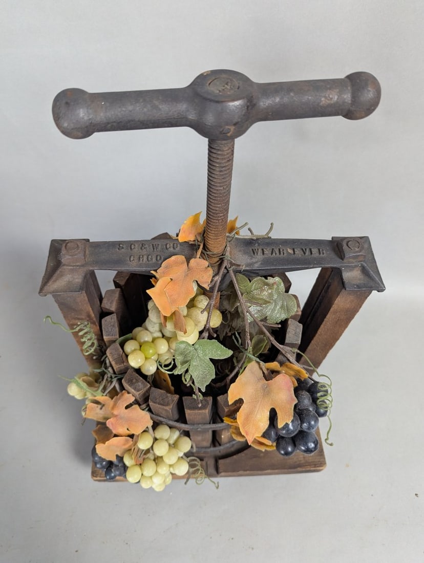 Antique Wear-Ever Grape Wine Press Charming Rustic Decor - 2