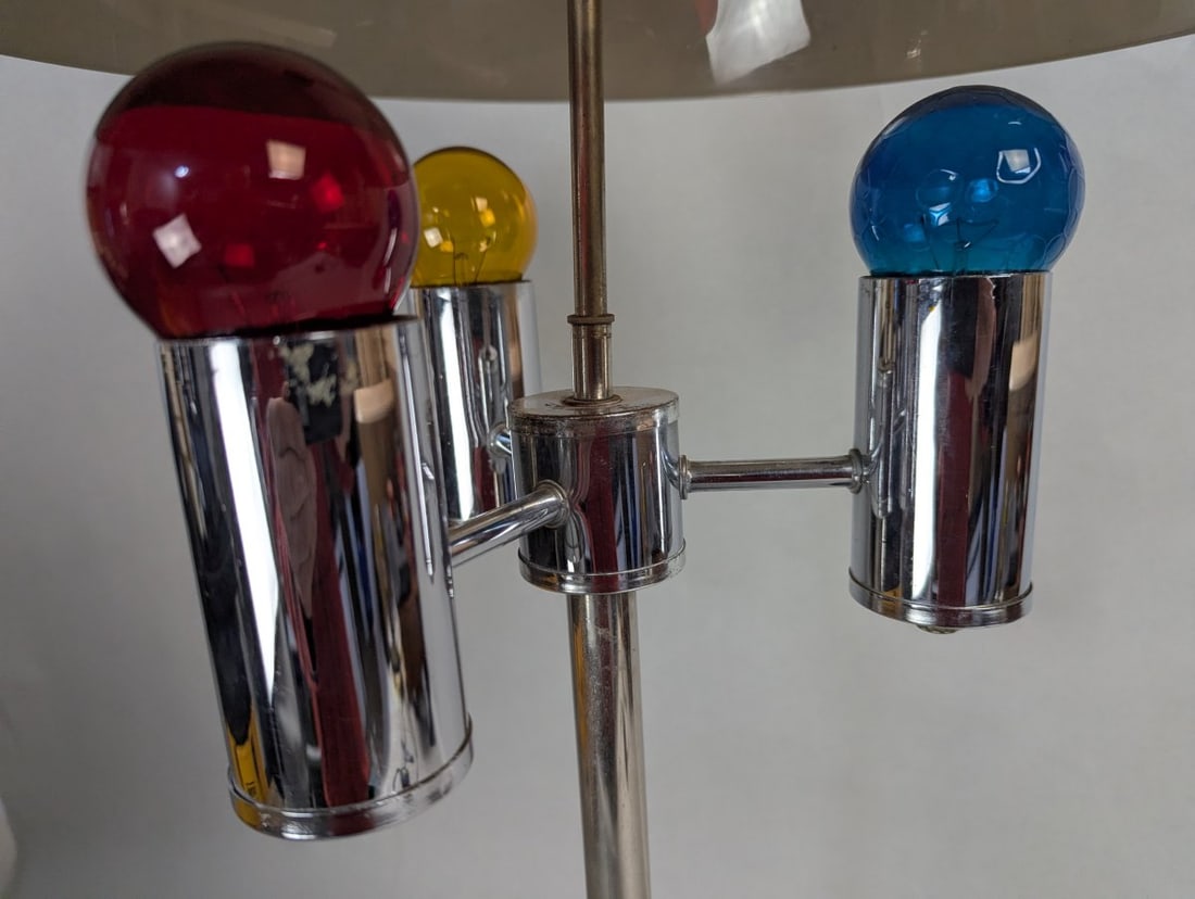 Vintage Chrome and Acrylic Table Lamp Mid Century Modern Lighting - 3
