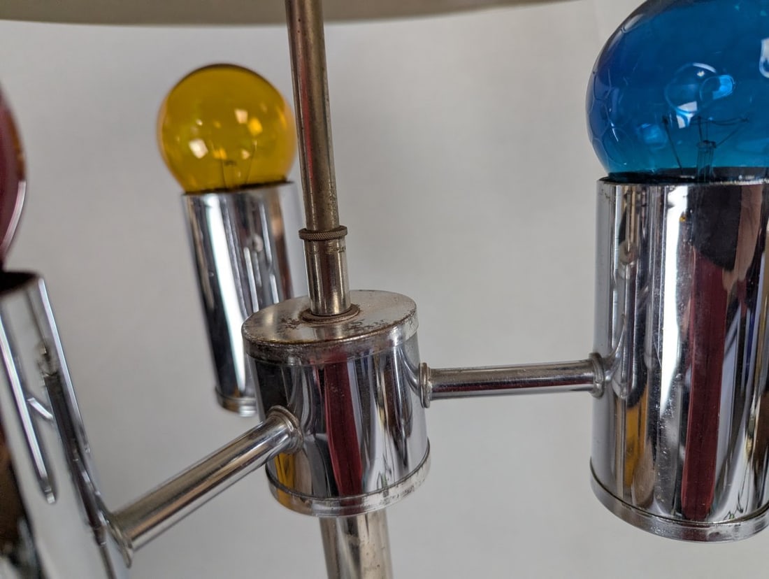 Vintage Chrome and Acrylic Table Lamp Mid Century Modern Lighting - 5