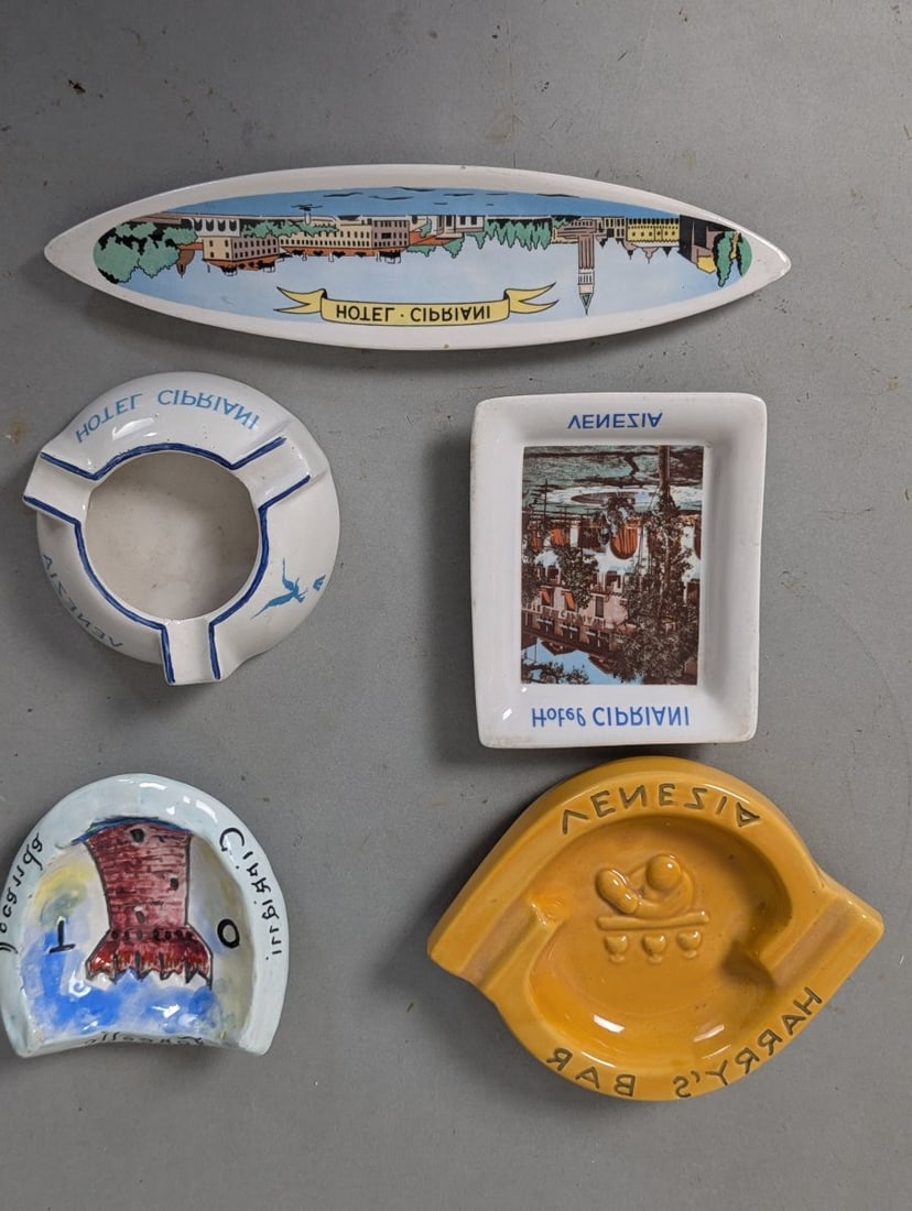 Lot of 5 Harry's Bar Venice and Cipriani Memorabilia Collection: **Important** Please read below description on how to avoid high shipping costs. Discover a unique collection with this lot of 5 Harry's Bar Venice and Cipriani memorabilia, each around 5" square. Inc