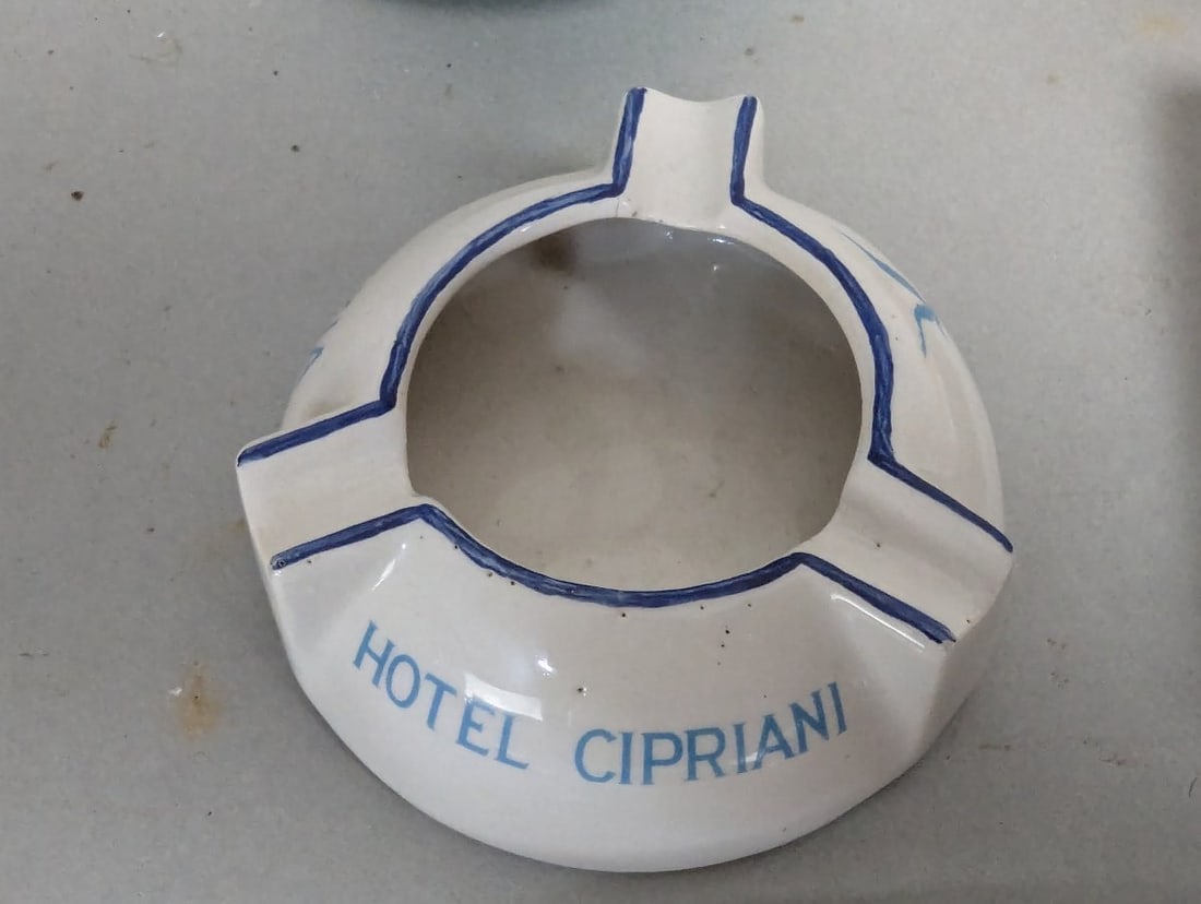 Lot of 5 Harry's Bar Venice and Cipriani Memorabilia Collection - 6