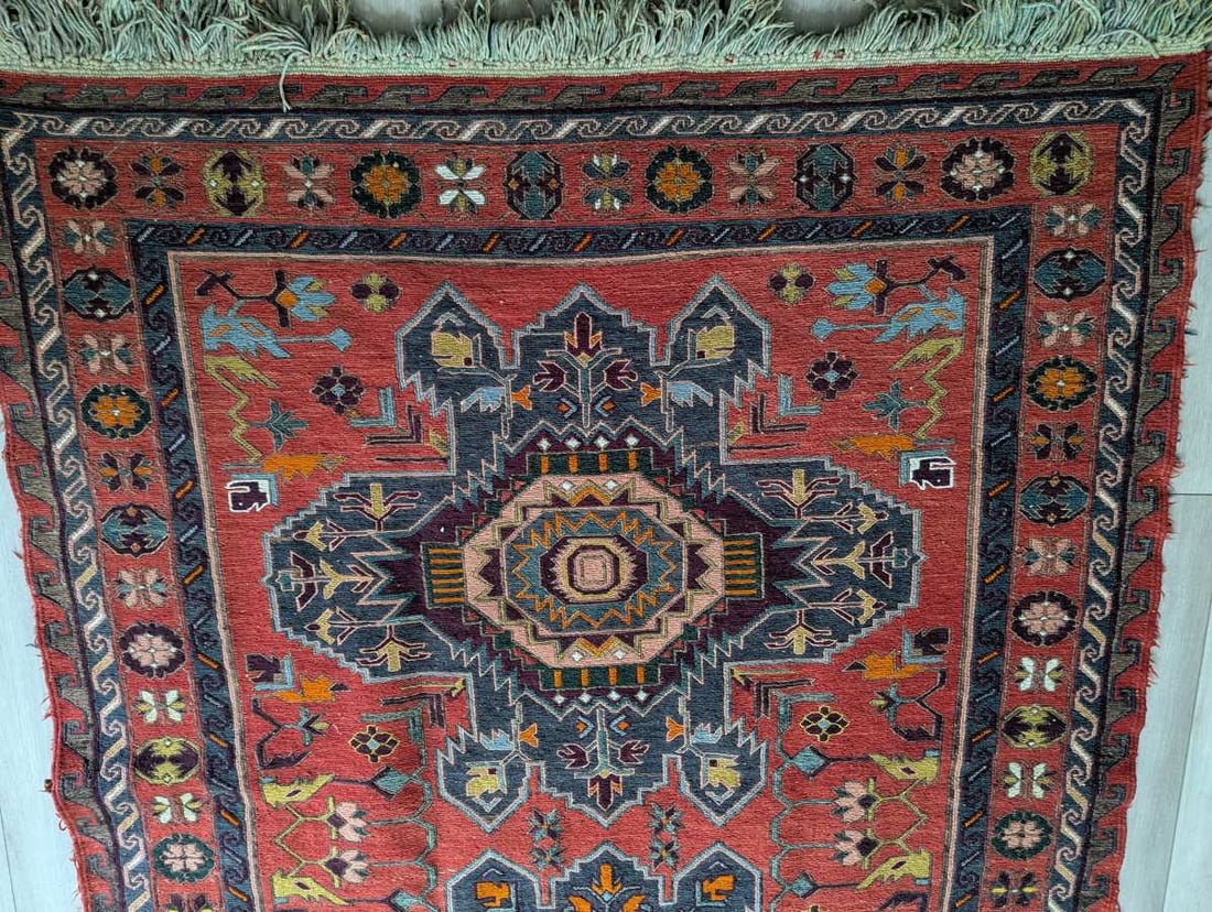 Stunning Handwoven Soumak Rug from Azerbaijan with Geometric Designs - 3