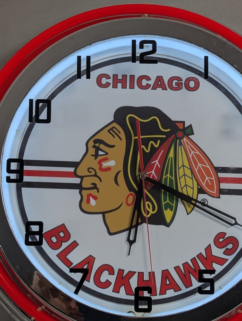 Chicago Blackhawks Neon Wall Clock for Game Room or Bar - 2