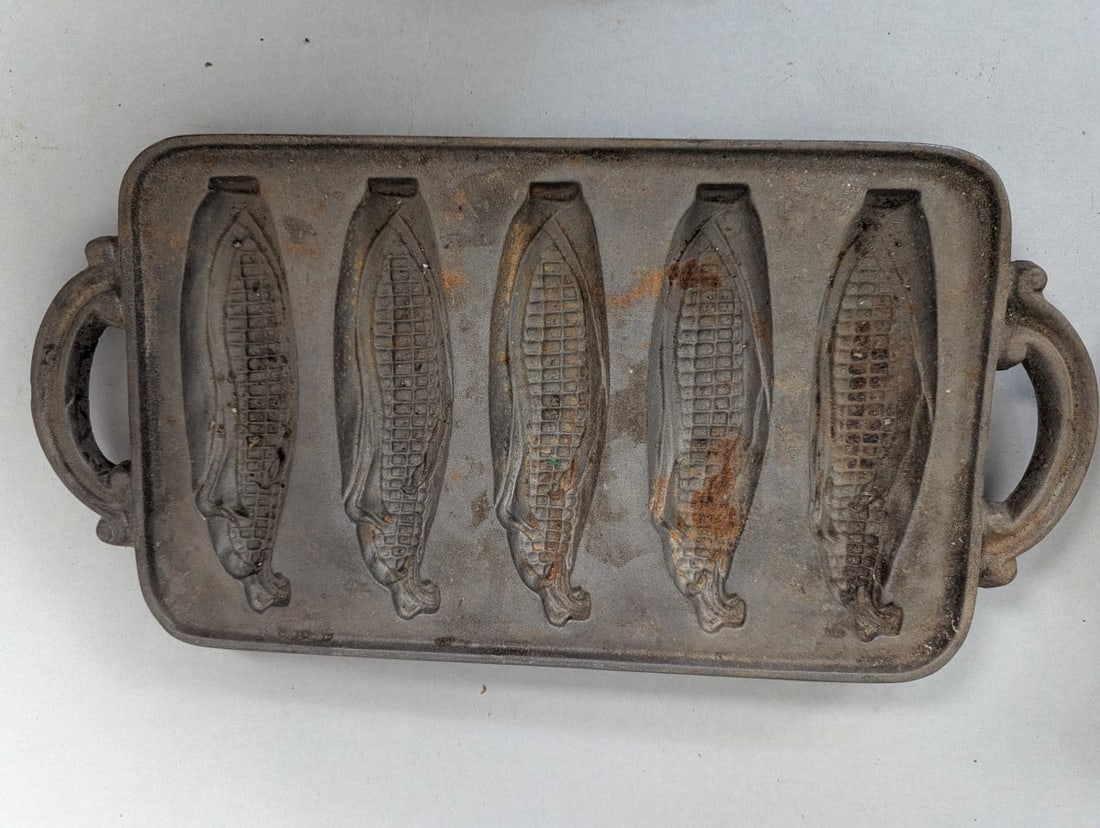 Vintage John Wright Cast Iron Bakeware Collection with Unique Designs - 6