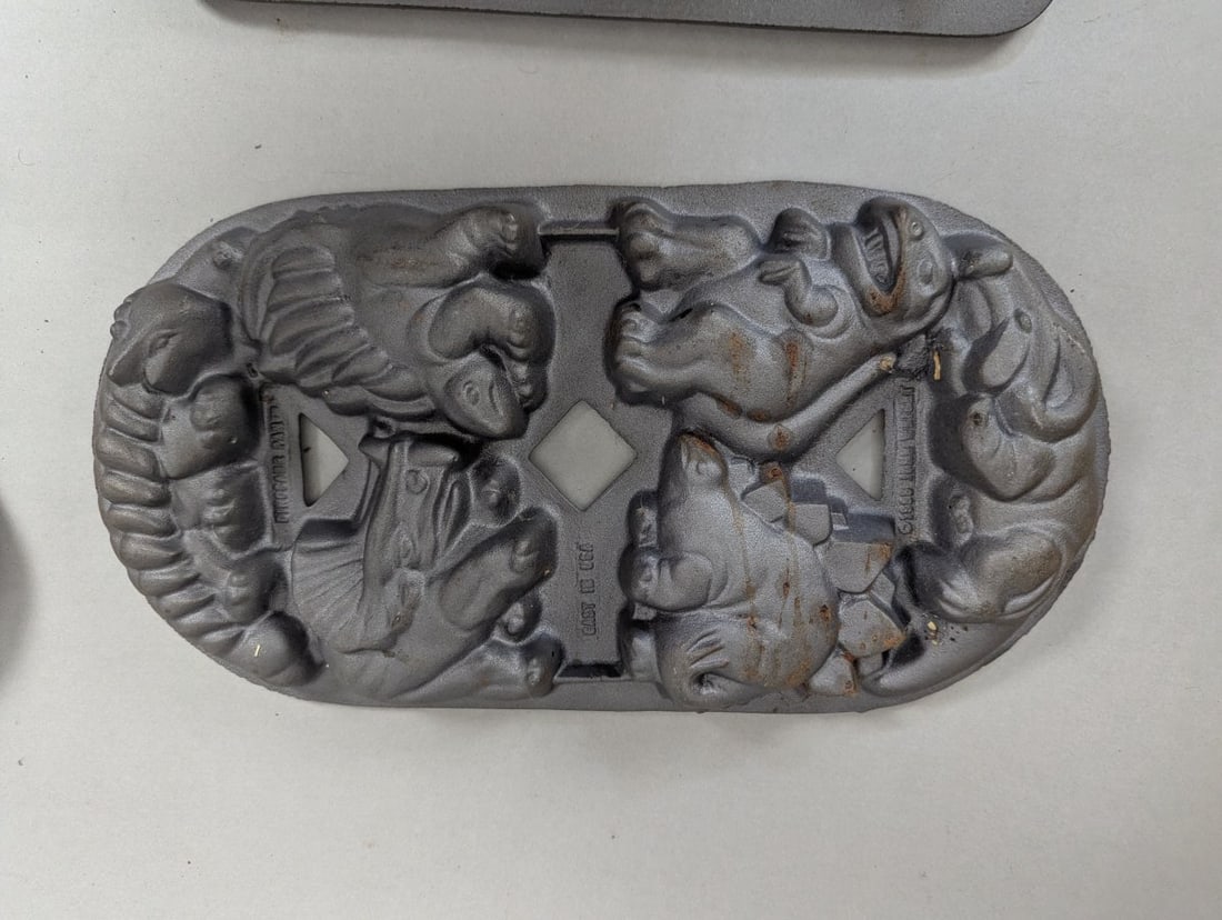 Collection of John Wright Vintage Cast Iron Baking Molds Themes - 7