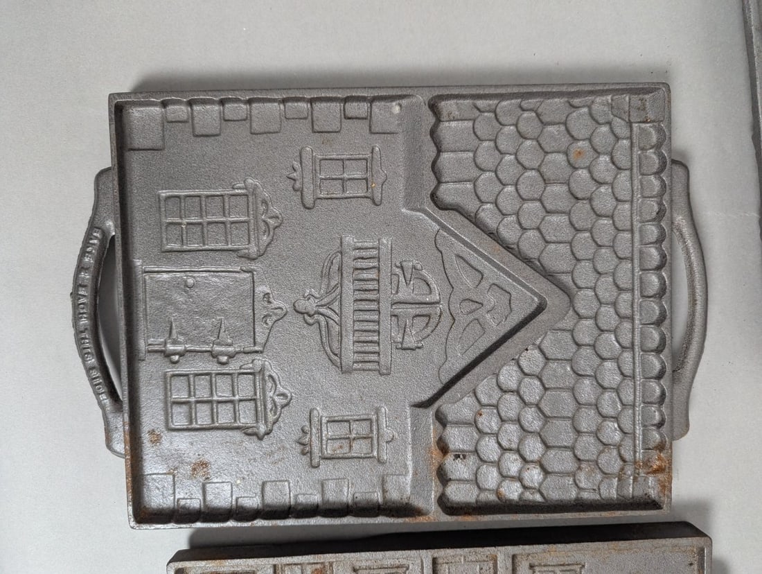 John Wright Cast Iron Baking Molds Set of Heart Bear Animal Gingerbread House - 5