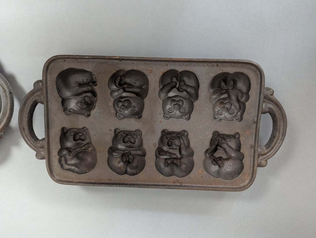 John Wright Cast Iron Baking Molds Set of Heart Bear Animal Gingerbread House - 8