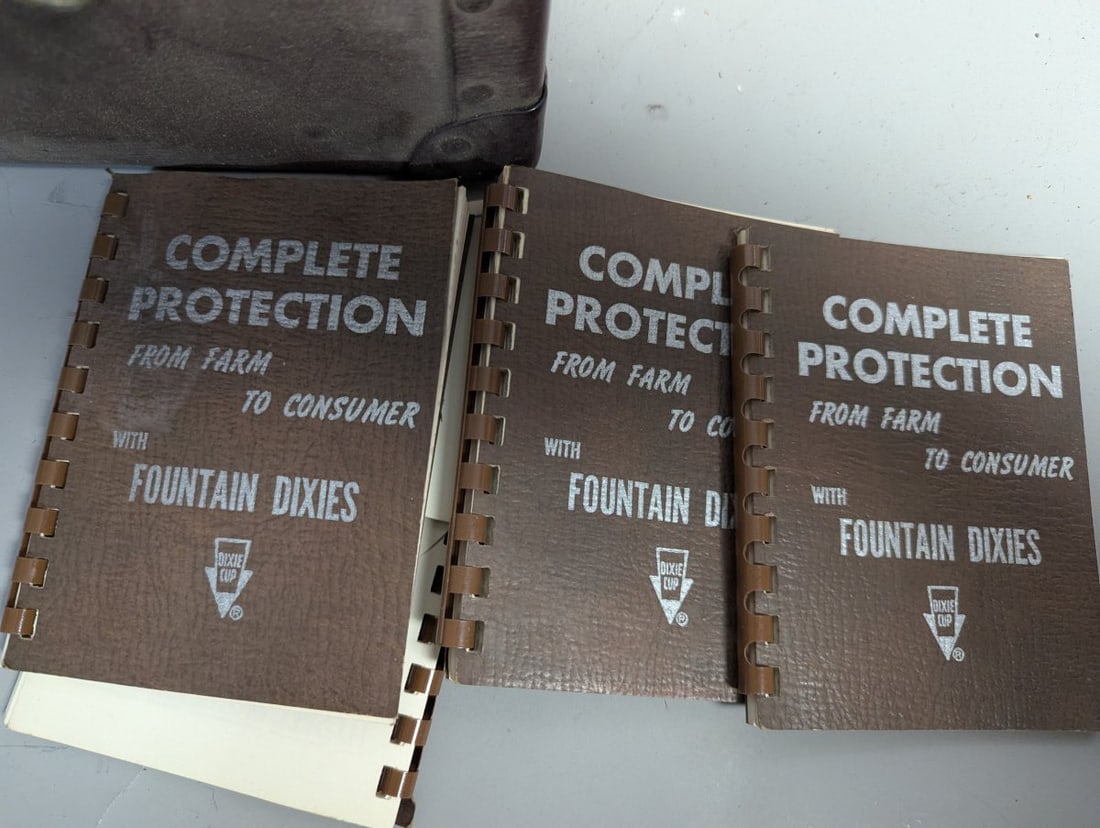 Antique Dixie Cups Salesman Sample Suitcase Unique Collectible - 5