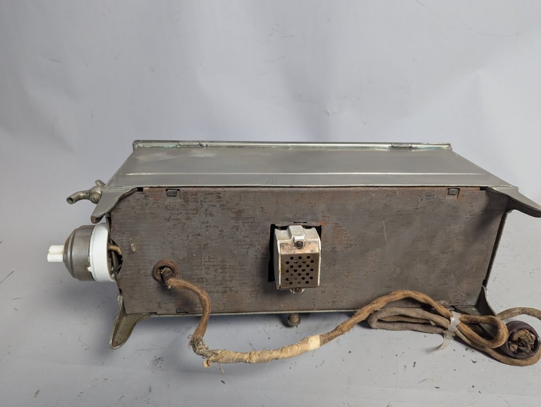 Vintage Electric Chafing Dish Ideal for Collectors and Restoration - 6