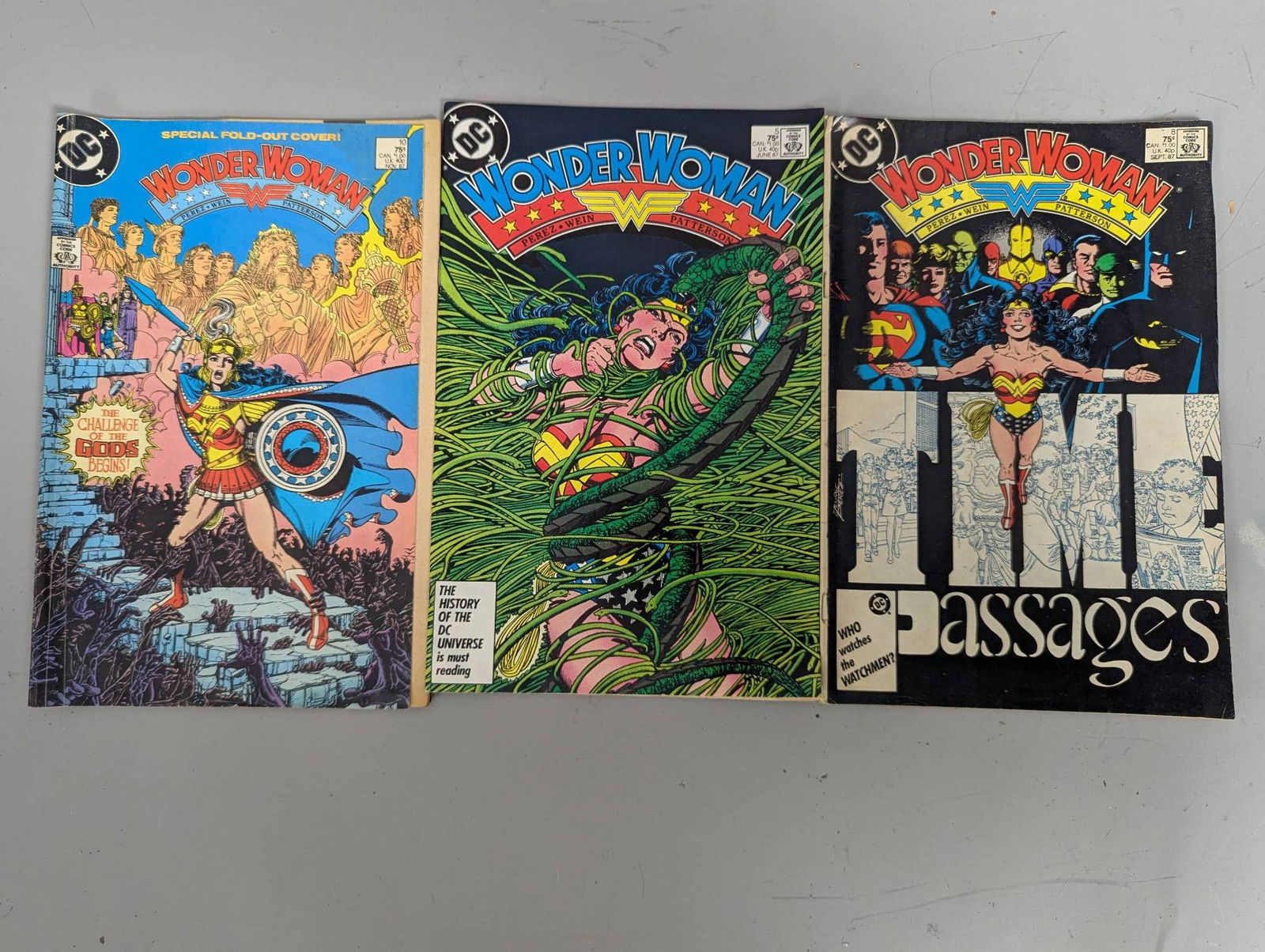 18 1980s Wonder Woman and Warlord Comic Books - 2