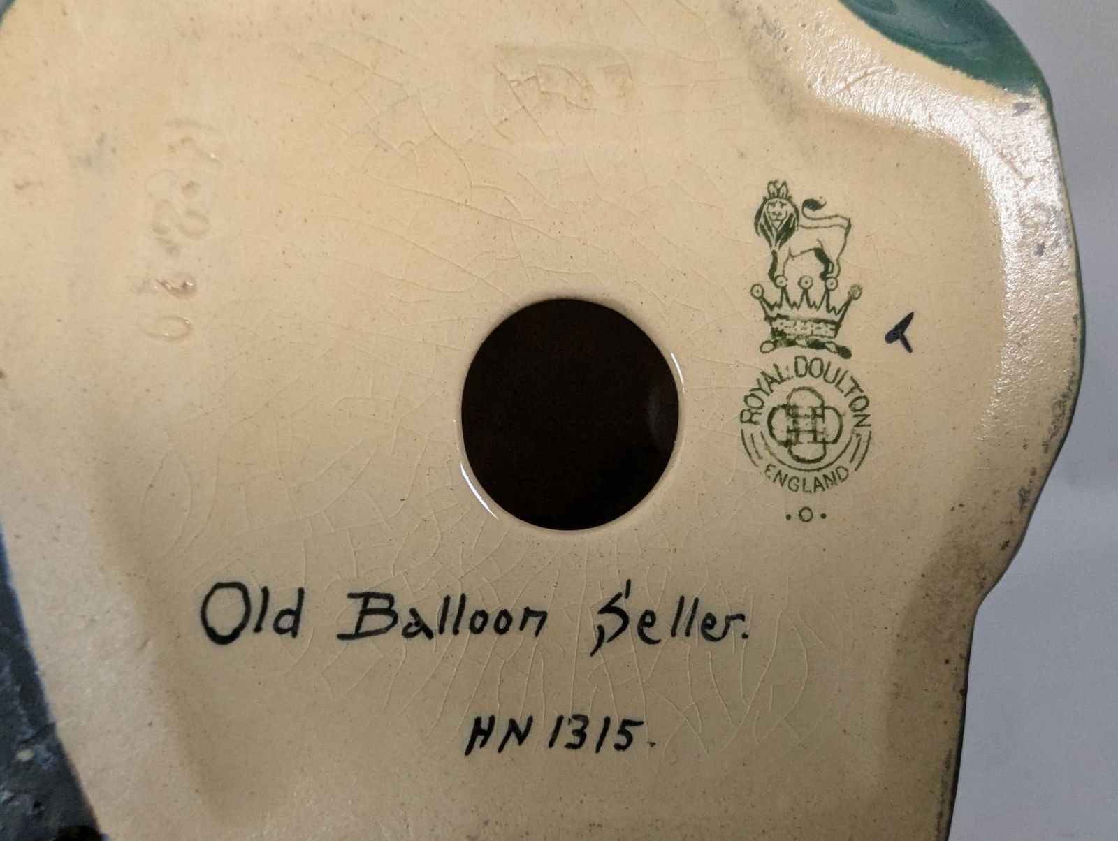 Royal Doulton Figurines Including Old Balloon Seller and Tuppence a Bag - 3