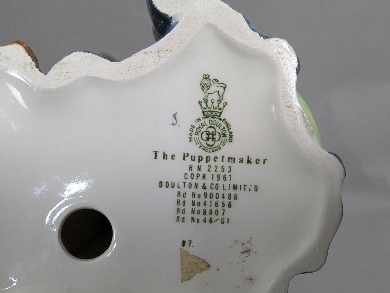 Royal Doulton Figurines Including The Captain and The Puppeteer - 3