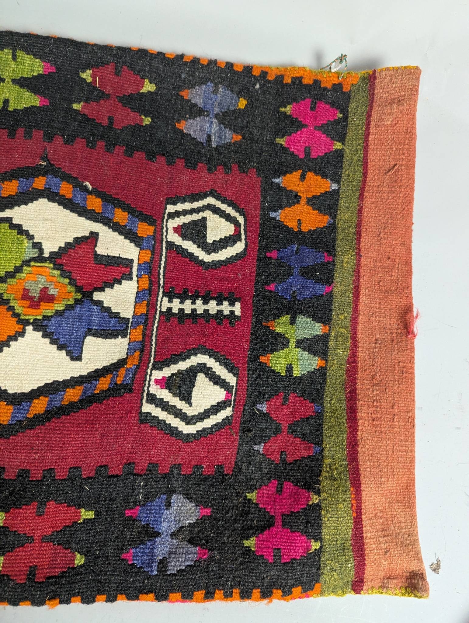 Handwoven Turkish Wool Kilim Rug with Geometric Patterns - 2