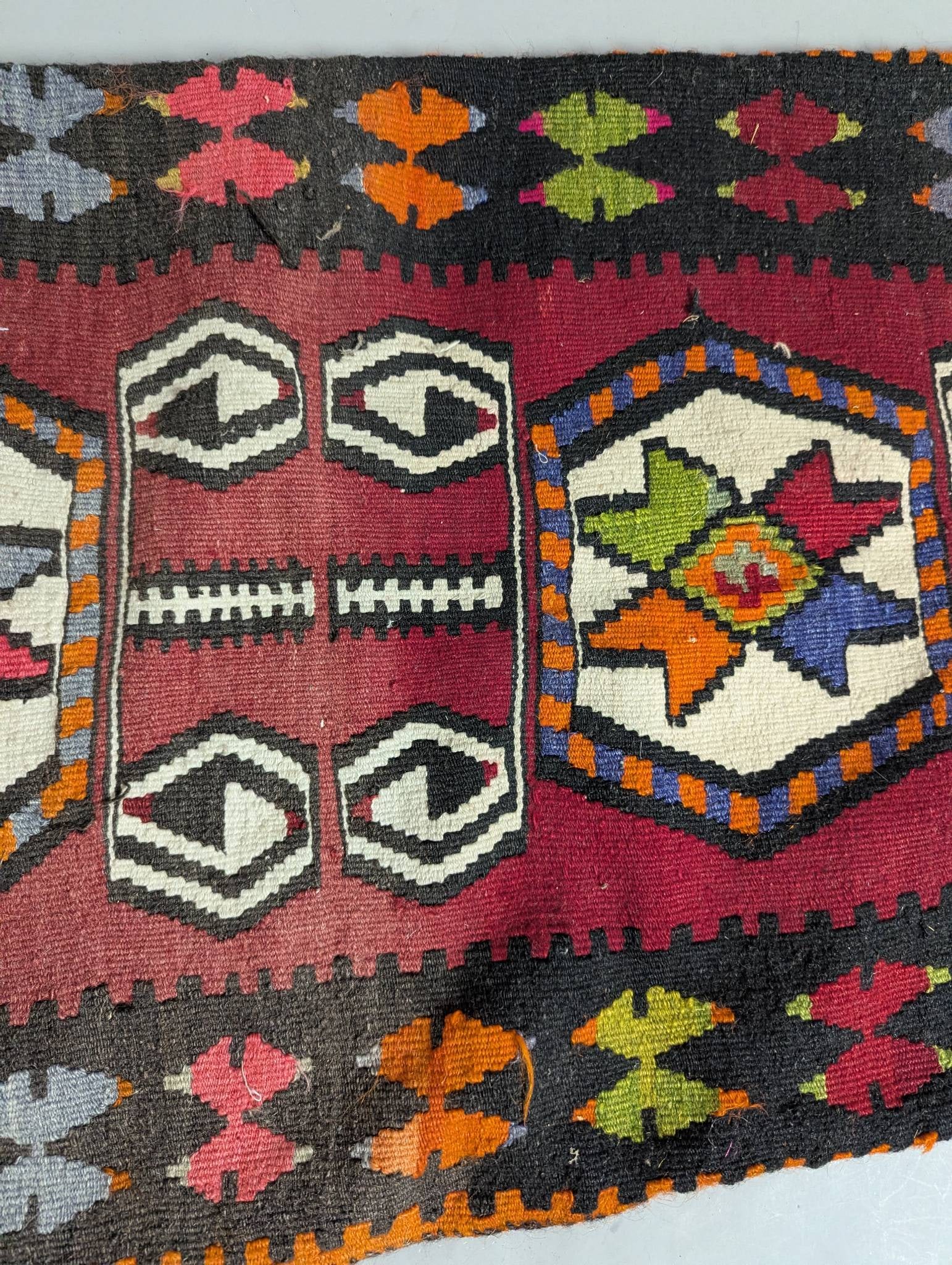 Handwoven Turkish Wool Kilim Rug with Geometric Patterns - 3