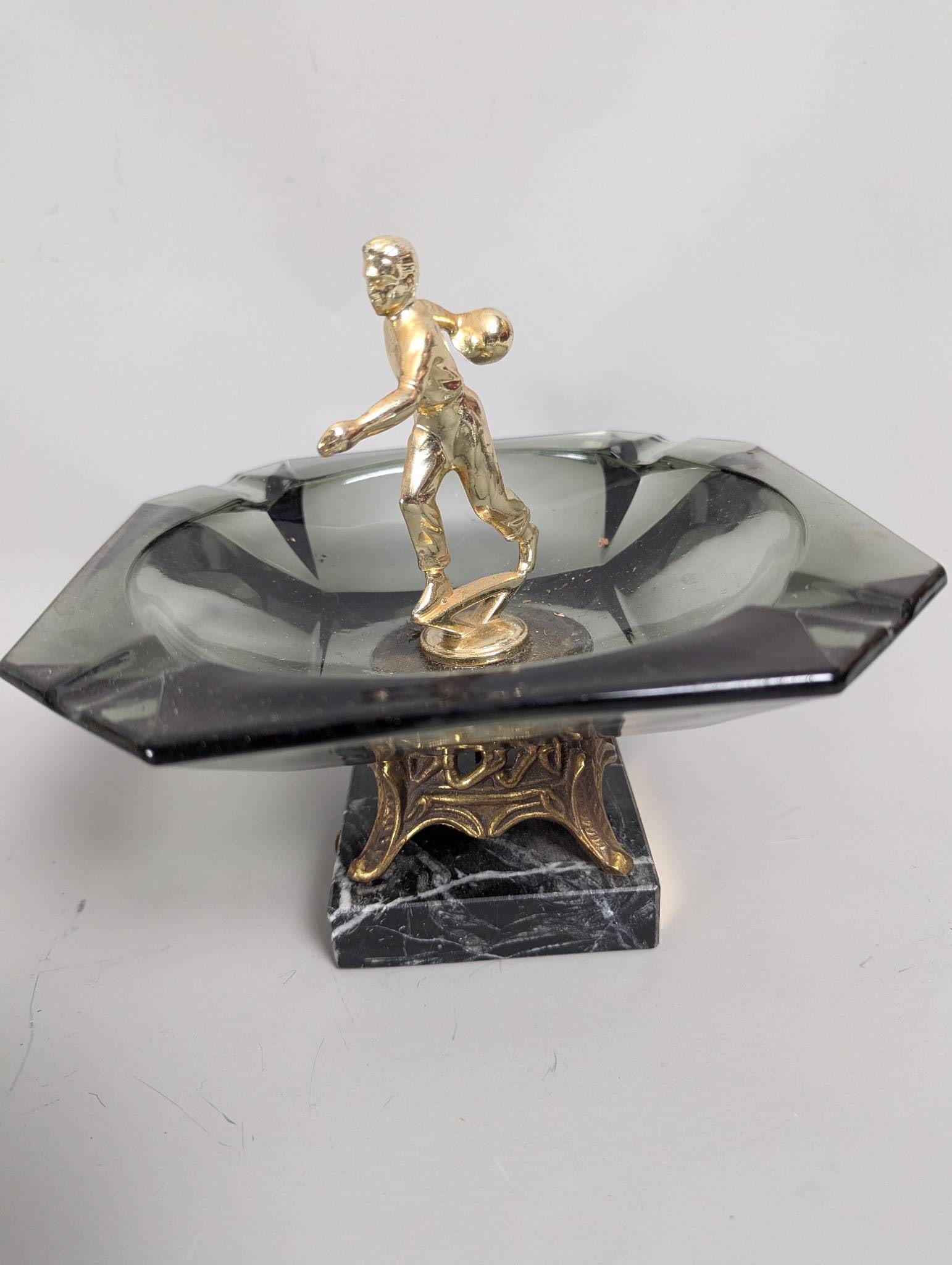 Vintage 1967 Bowling Trophy Ashtray with Gold-Toned Bowler Figurine - 3