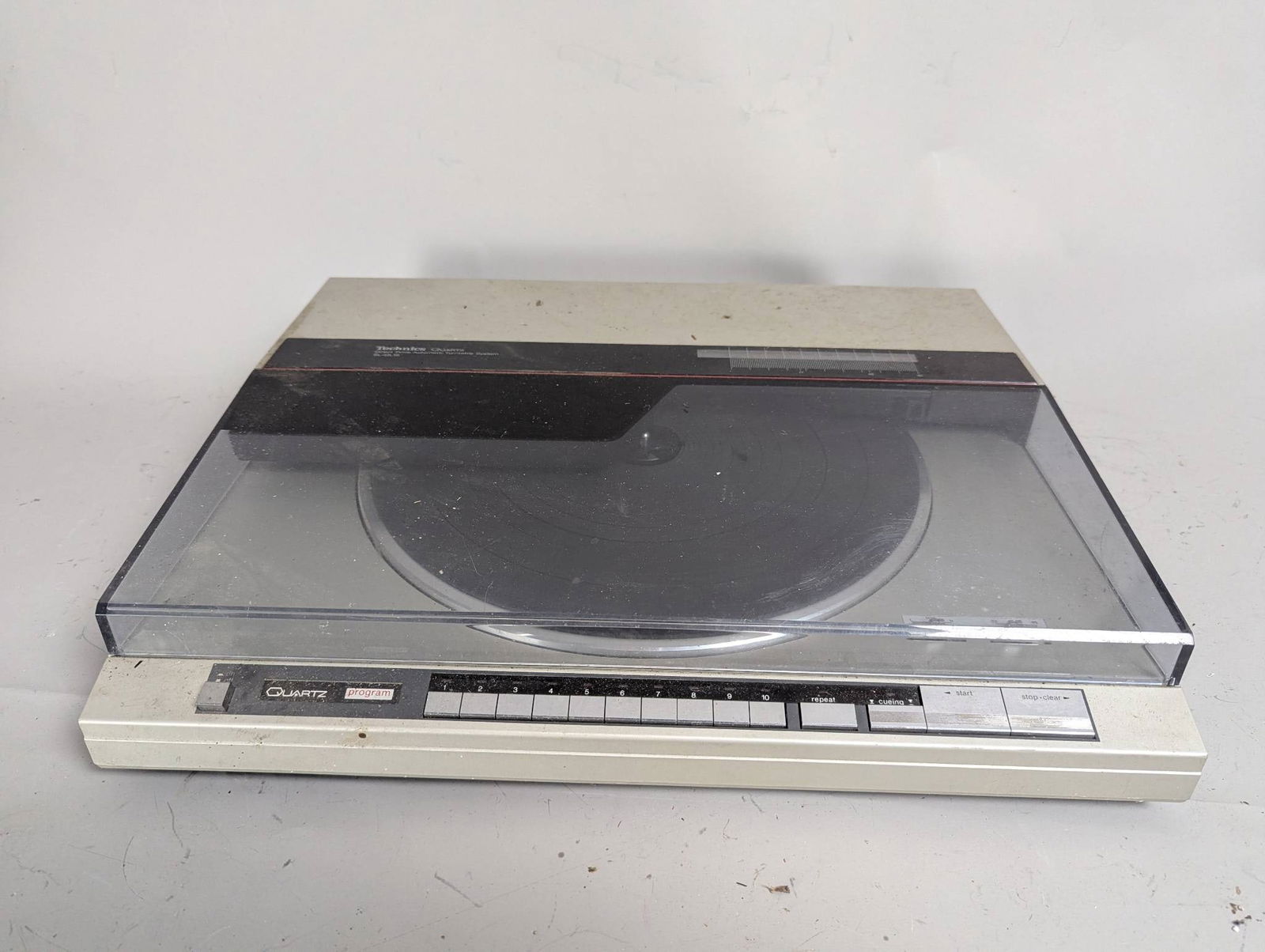 Technics SL-Q15 Direct Drive Automatic Turntable System (1 of 10)